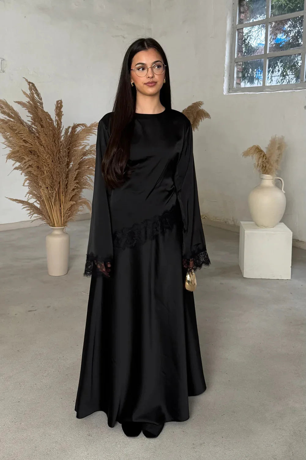 Elegant Satin Lace Patchwork Tops Women 's Slim Belted Waist-cinching O-neck Long Sleeves Female Shirt 2026 Spring Lady Fashion