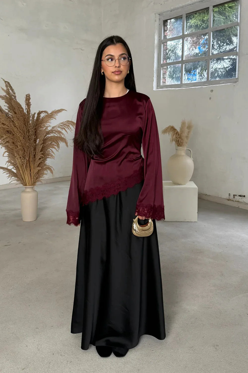 Elegant Satin Lace Patchwork Tops Women 's Slim Belted Waist-cinching O-neck Long Sleeves Female Shirt 2026 Spring Lady Fashion