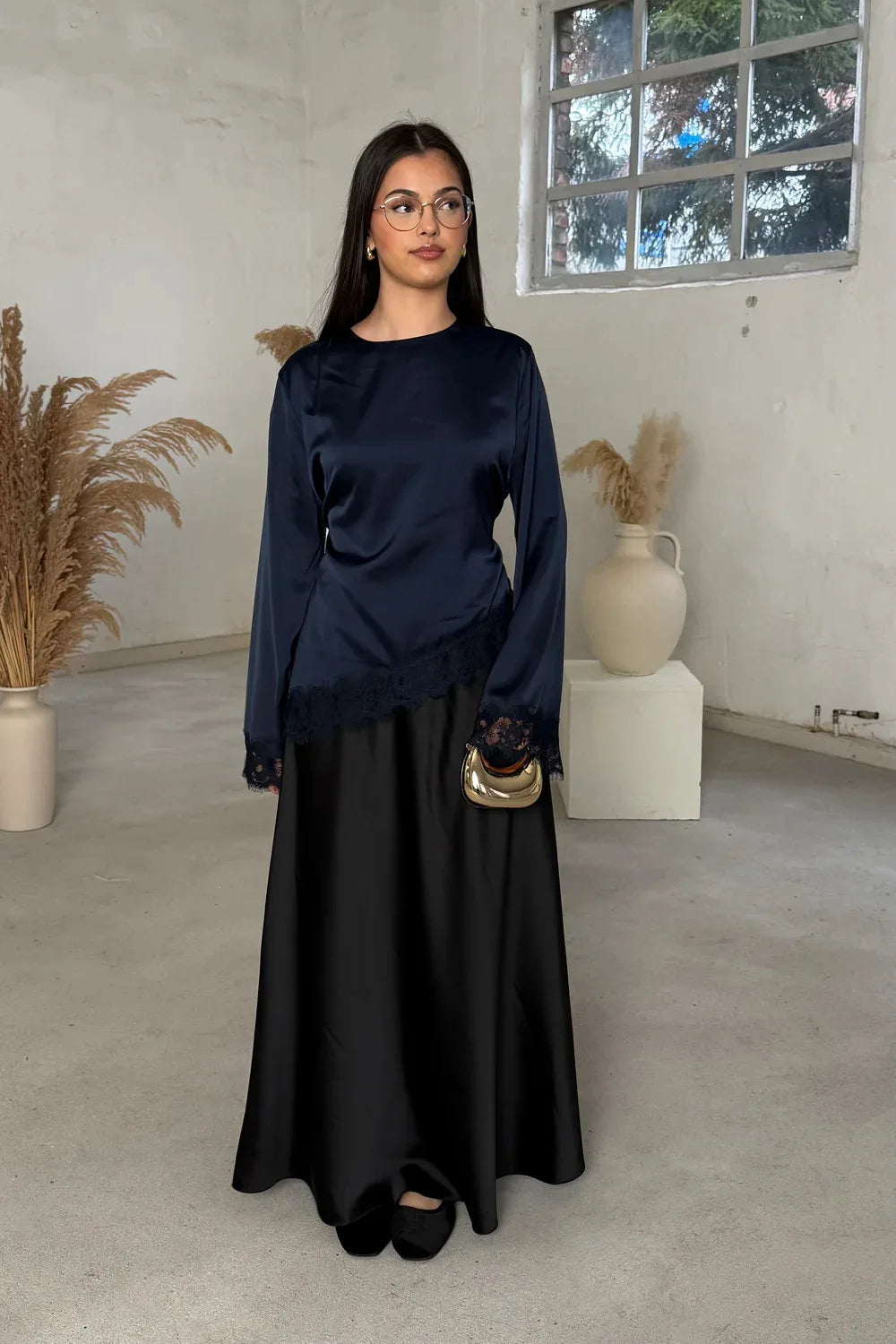 Elegant Satin Lace Patchwork Tops Women 's Slim Belted Waist-cinching O-neck Long Sleeves Female Shirt 2026 Spring Lady Fashion
