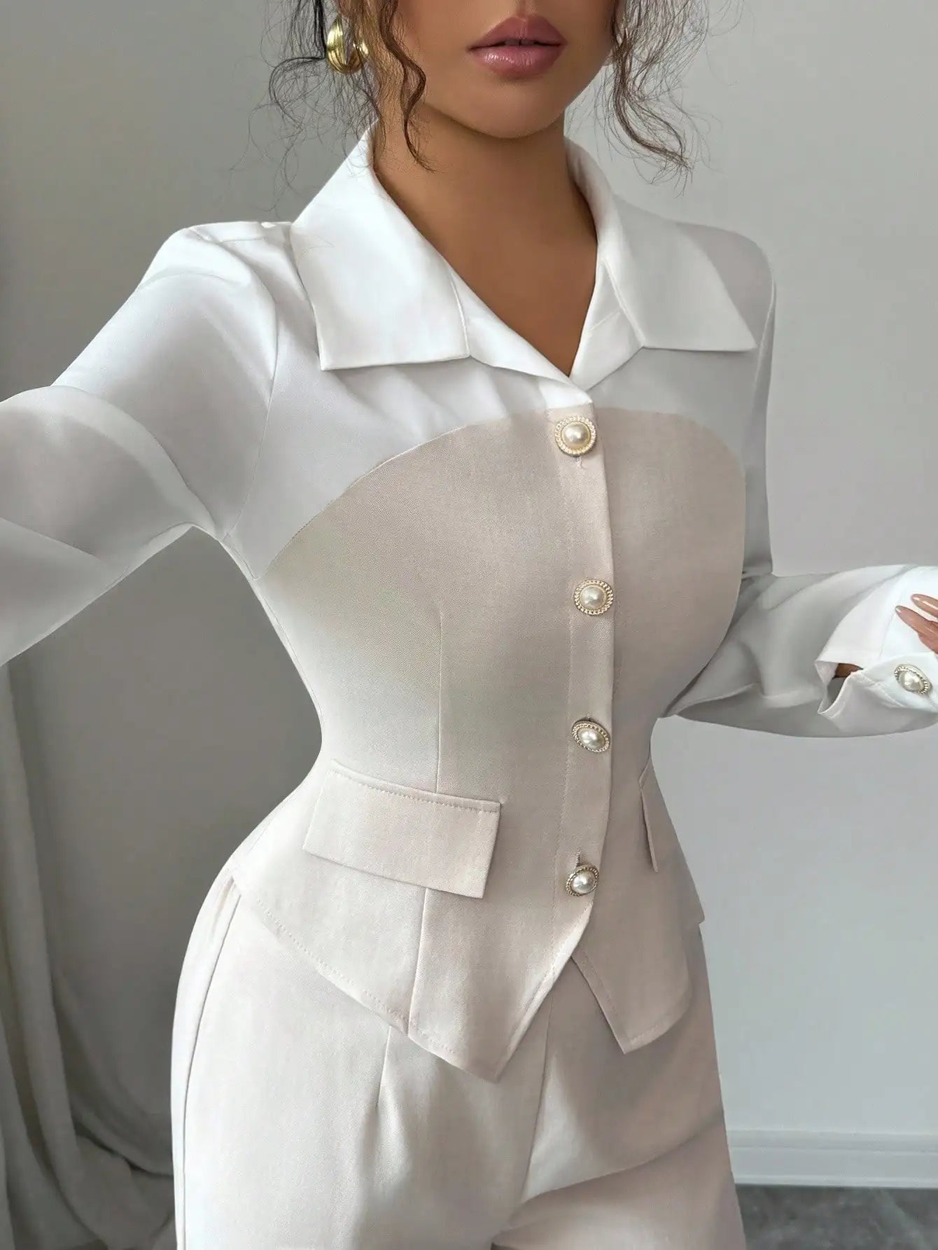 Elegant 2-Piece Suit with Pearl Buttons & Wide Leg Pants for Office or Casual Wear