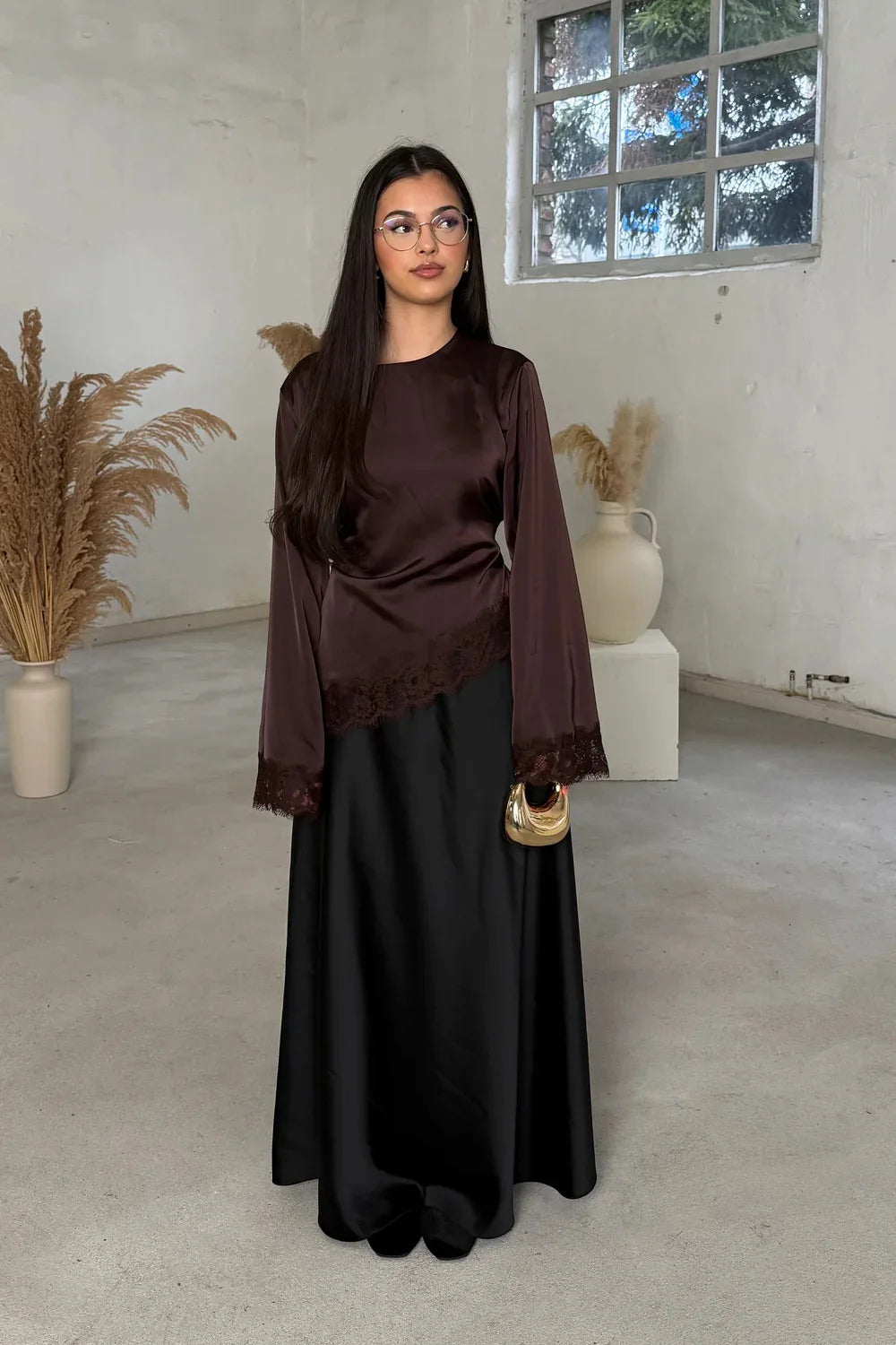 Elegant Satin Lace Patchwork Tops Women 's Slim Belted Waist-cinching O-neck Long Sleeves Female Shirt 2026 Spring Lady Fashion